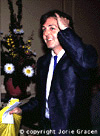 Paul salutes hotel staff (image)
